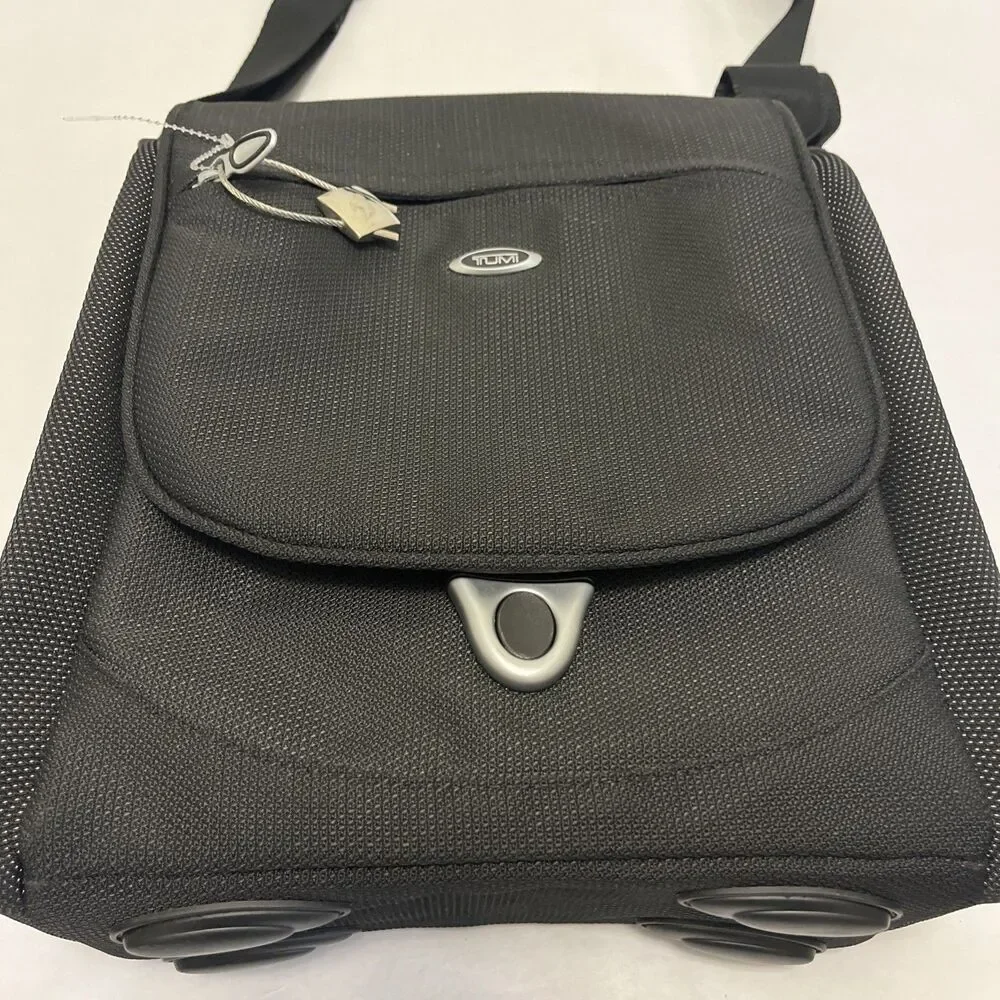 TUMI T3 Men's Women's Apex Travel Tote Shoulder Bag Strap Black Classic Style